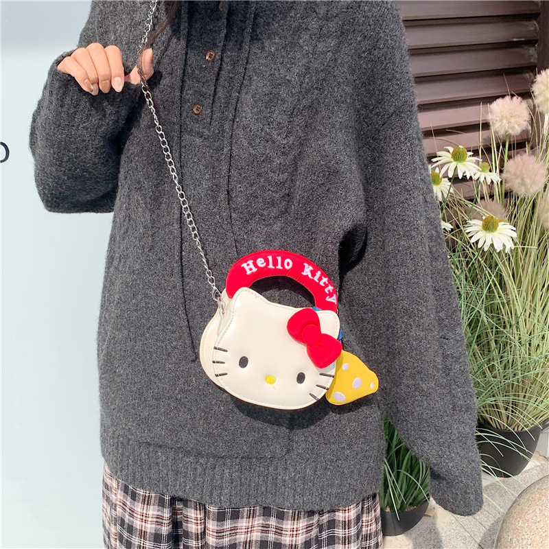Sanrio Hello Kitty crossbody m - Luxury Bags In Japan recensione e prezzo