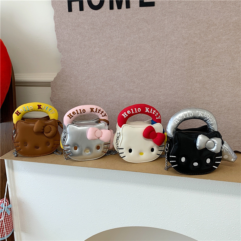 Sanrio Hello Kitty crossbody m - Luxury Bags In Japan recensione e prezzo