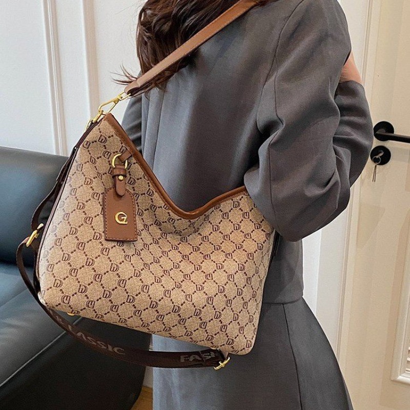 Classic Designer Paris Diaper  - Luxury Bags Paris recensione e prezzo