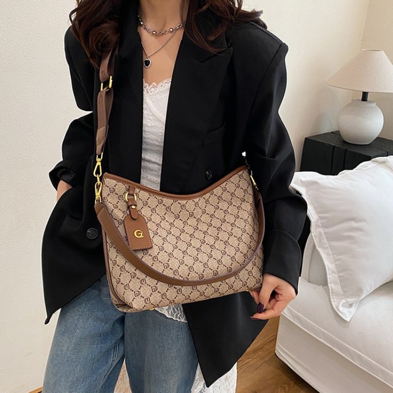 Classic Designer Paris Diaper  - Luxury Bags Paris recensione e prezzo