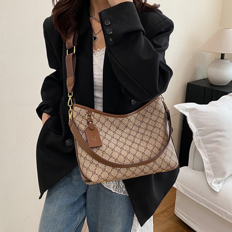 Classic Designer Paris Diaper  - Luxury Bags Paris recensione e prezzo