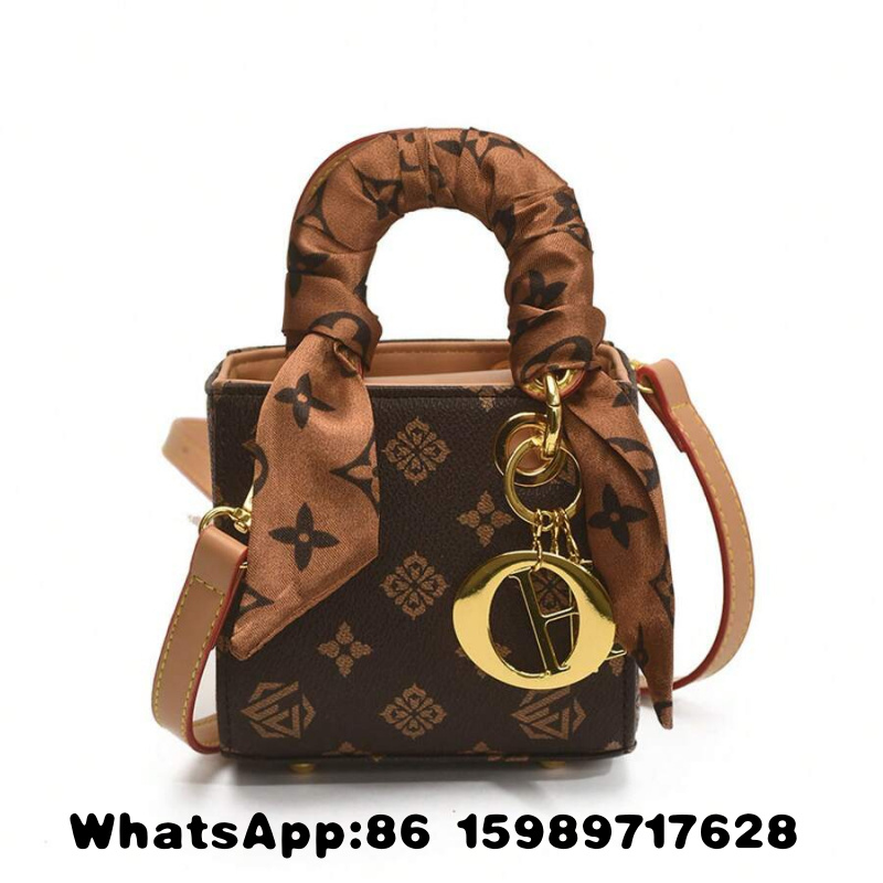 Ele Medium Size Retro Print Di - Luxury Bags Medium Size recensione e prezzo