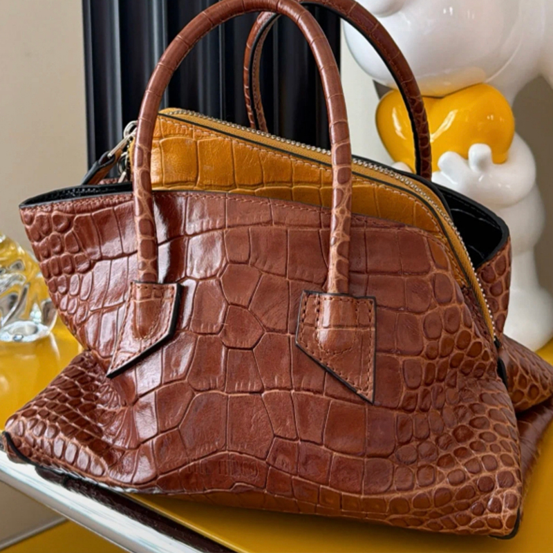 Luxury Crocodile Embossed Text - Xl Luxury Bags recensione e prezzo