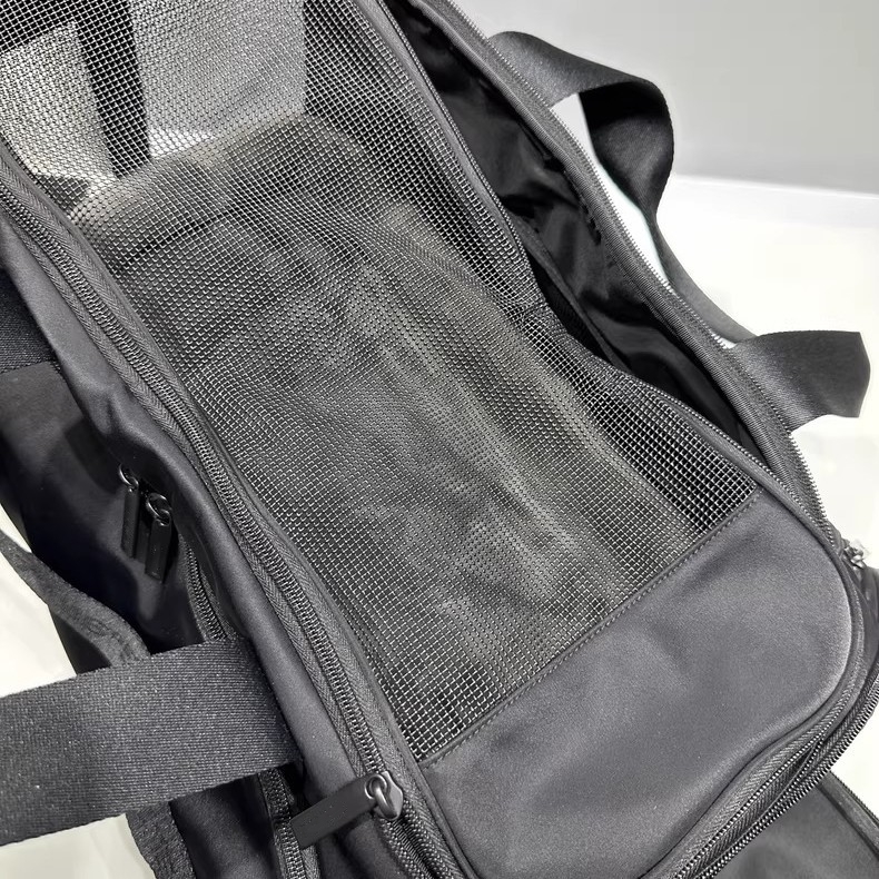 Comfortable Pet Carrier Bag 28 - Luxury Bags Direct recensione e prezzo