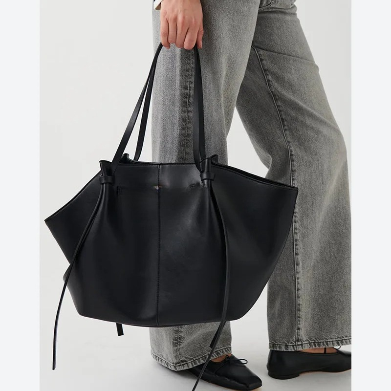 2026 Women's Summer Large Capa - Luxury Bags Korea recensione e prezzo